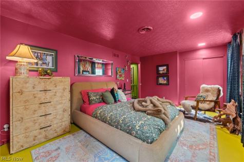 91 Yardley Lane Akron OH 44313