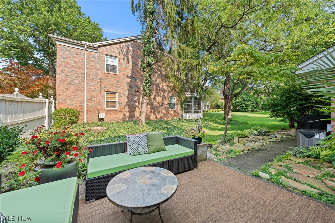 91 Yardley Lane Akron OH 44313