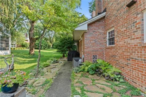 91 Yardley Lane Akron OH 44313