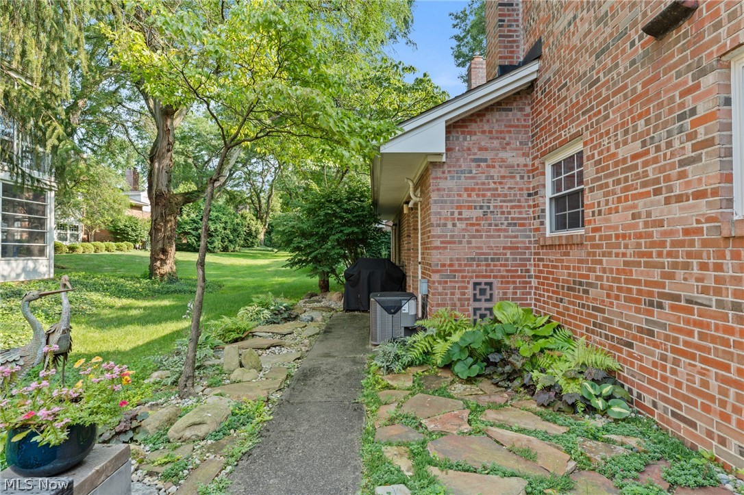 91 Yardley Lane Akron OH 44313