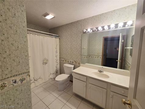 1425 Laurenbrook Lane NE Massillon OH 44646