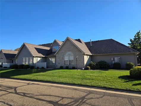 1425 Laurenbrook Lane NE Massillon OH 44646