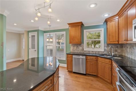 41 Hudson Common Drive Hudson OH 44236