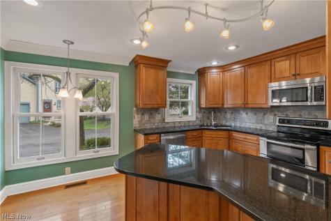 41 Hudson Common Drive Hudson OH 44236