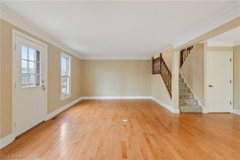 41 Hudson Common Drive Hudson OH 44236