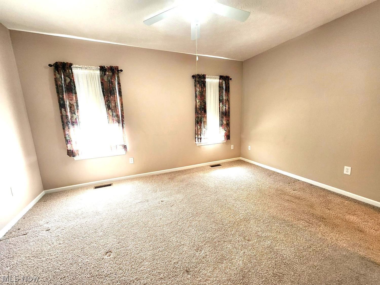 139 Richmond Court Elyria OH 44035