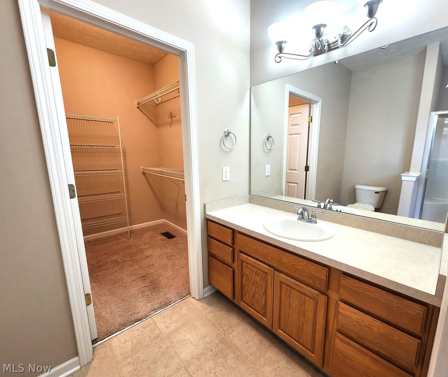 139 Richmond Court Elyria OH 44035