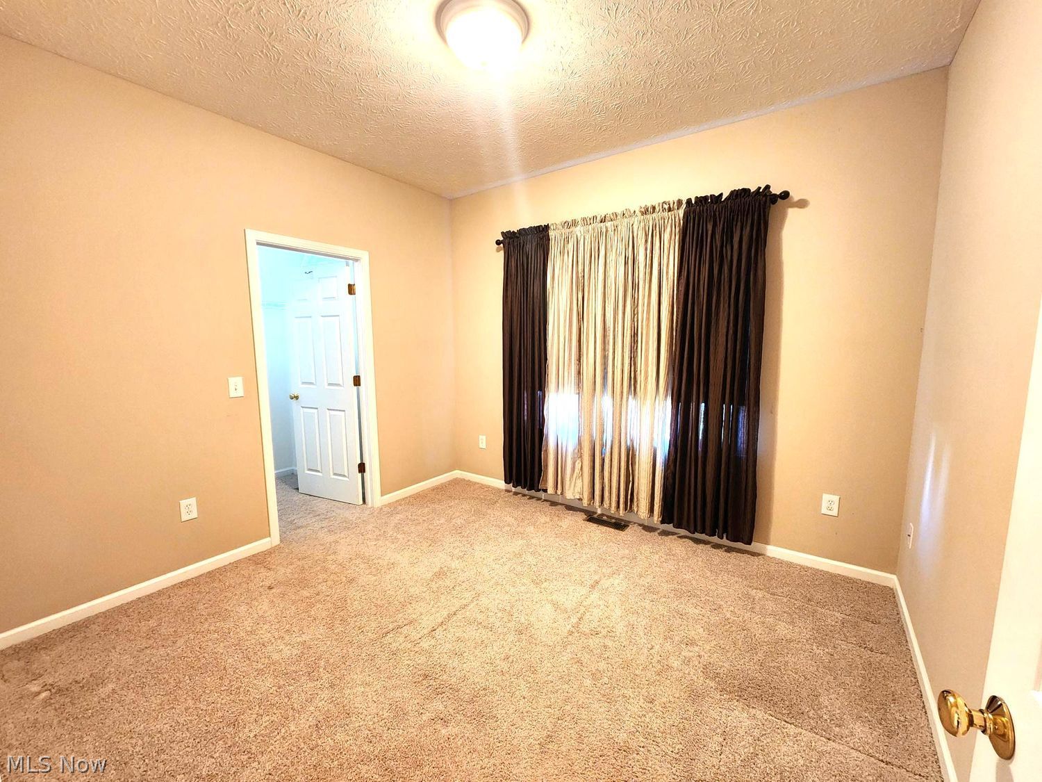 139 Richmond Court Elyria OH 44035