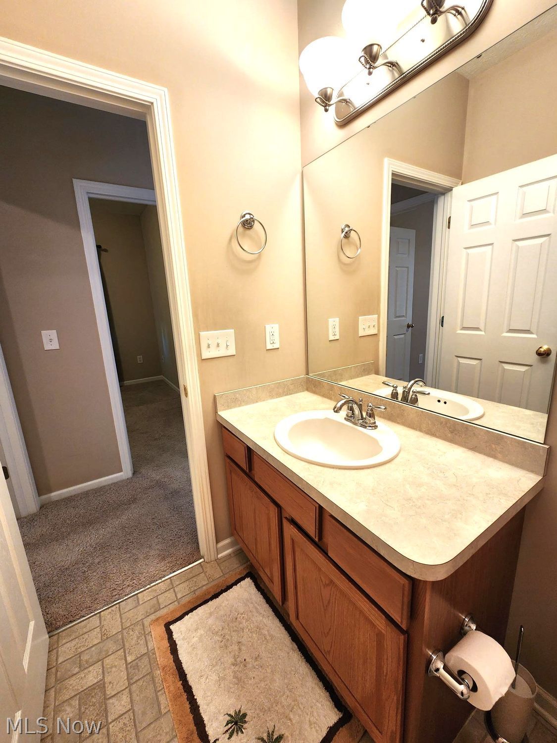 139 Richmond Court Elyria OH 44035