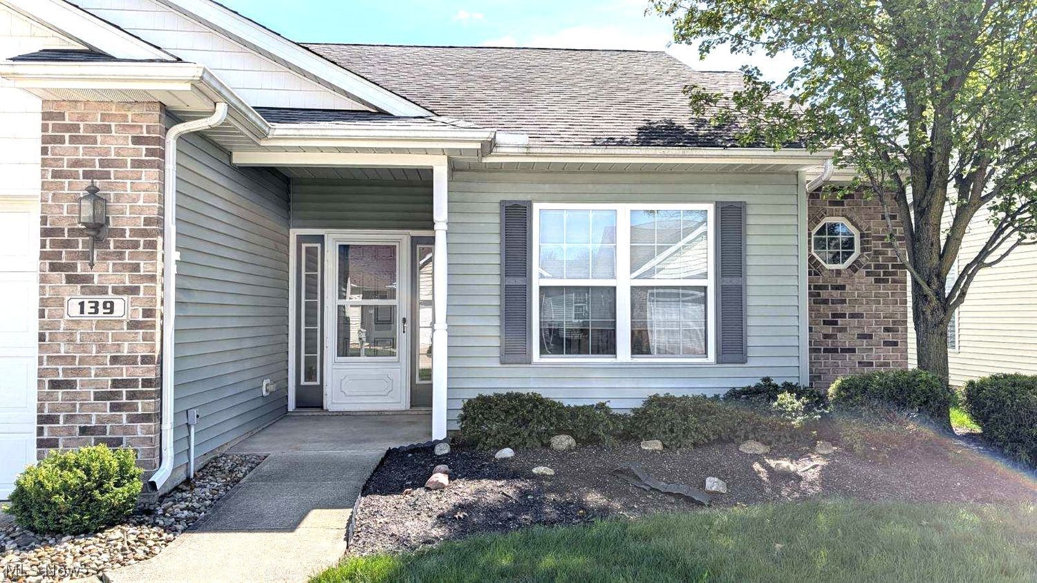 139 Richmond Court Elyria OH 44035