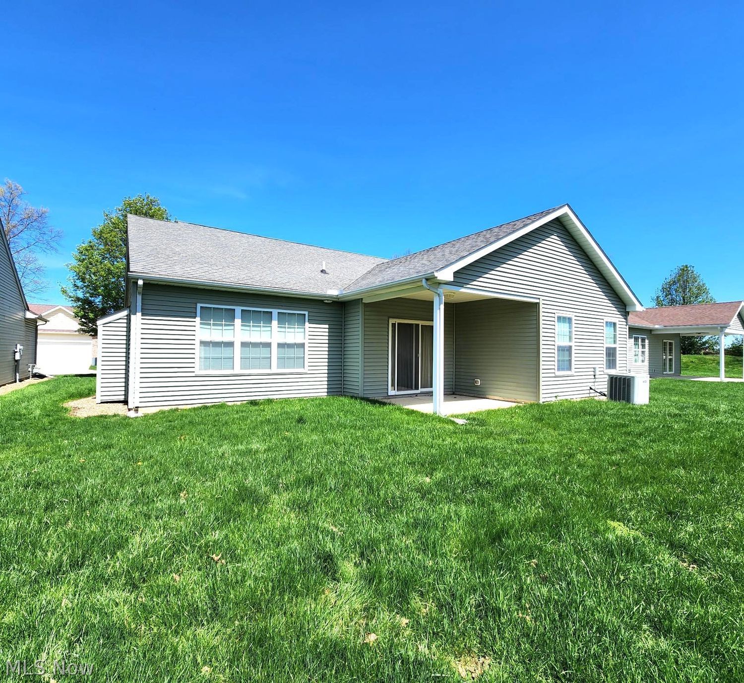 139 Richmond Court Elyria OH 44035