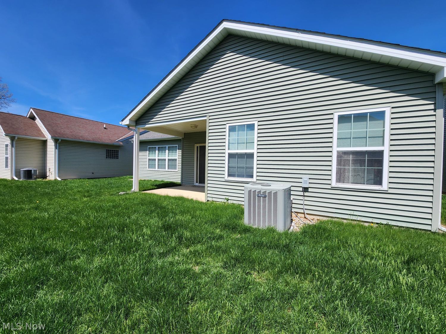 139 Richmond Court Elyria OH 44035