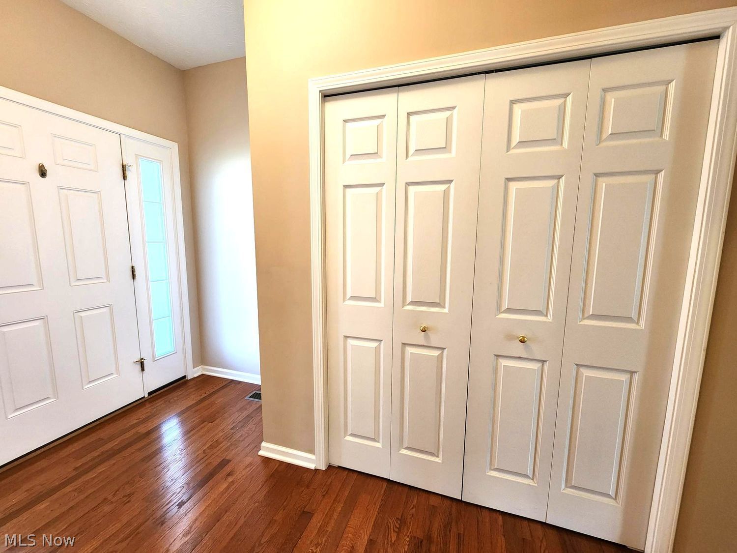 139 Richmond Court Elyria OH 44035