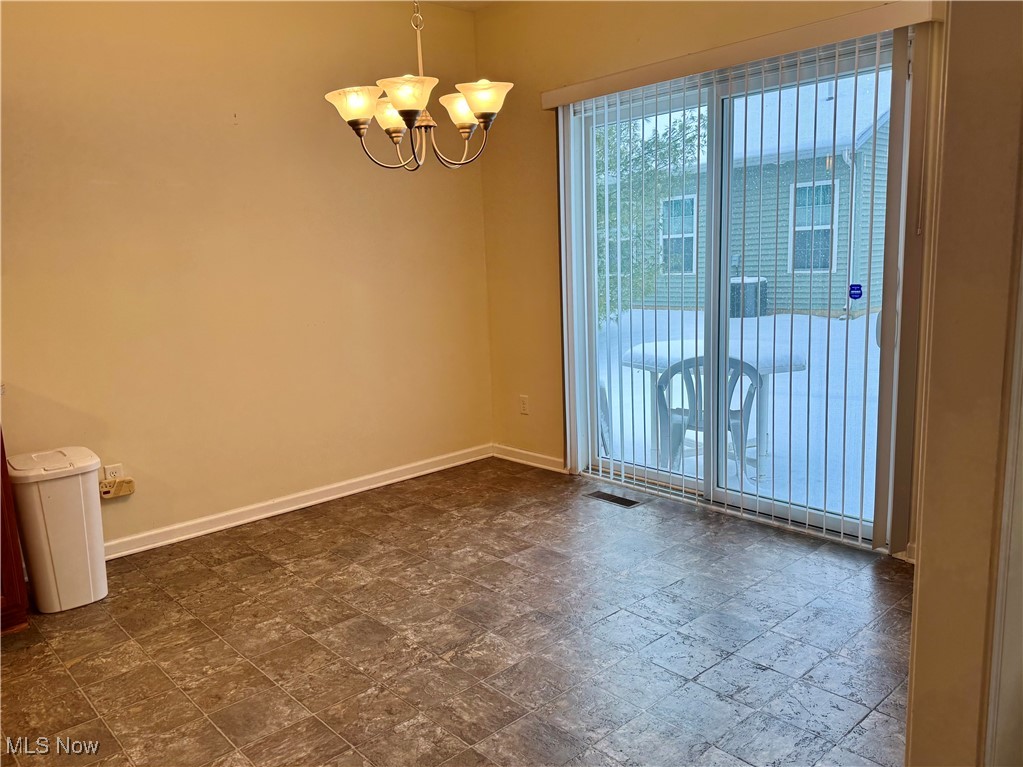 128 Richmond Court Elyria OH 44035