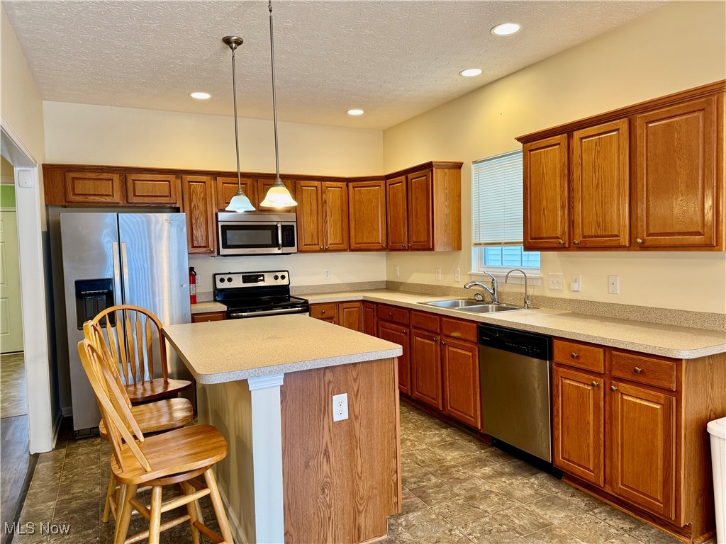 128 Richmond Court Elyria OH 44035