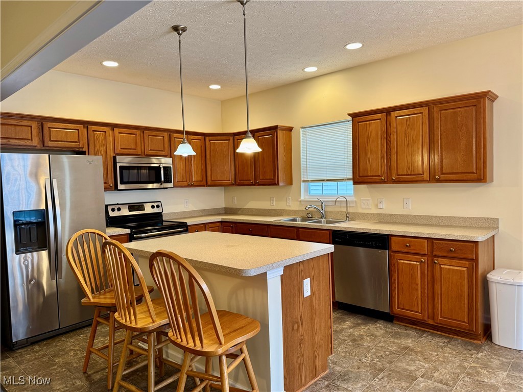 128 Richmond Court Elyria OH 44035