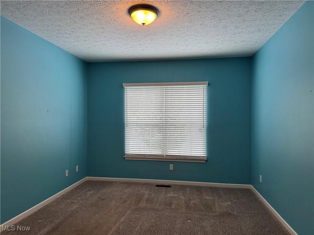 128 Richmond Court Elyria OH 44035