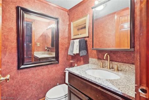 201-H Ohio Street Marietta OH 45750