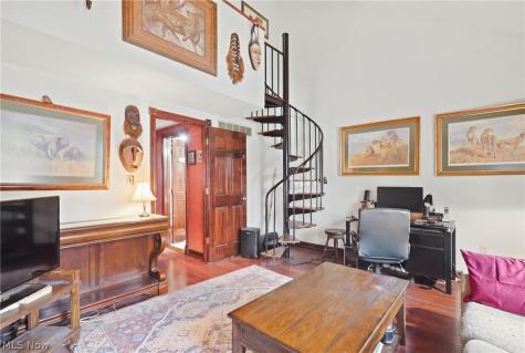 201-H Ohio Street Marietta OH 45750