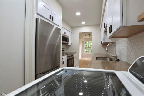 9995 Independence Drive North Royalton OH 44133