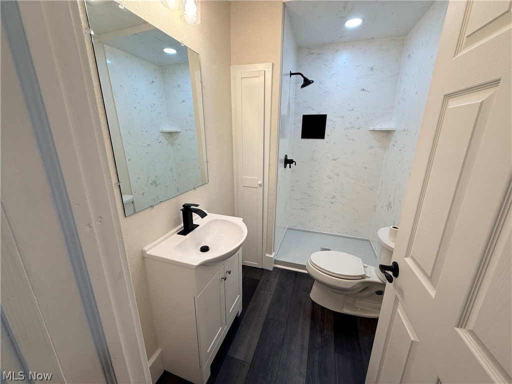 1518 Madison Avenue Toronto OH 43964