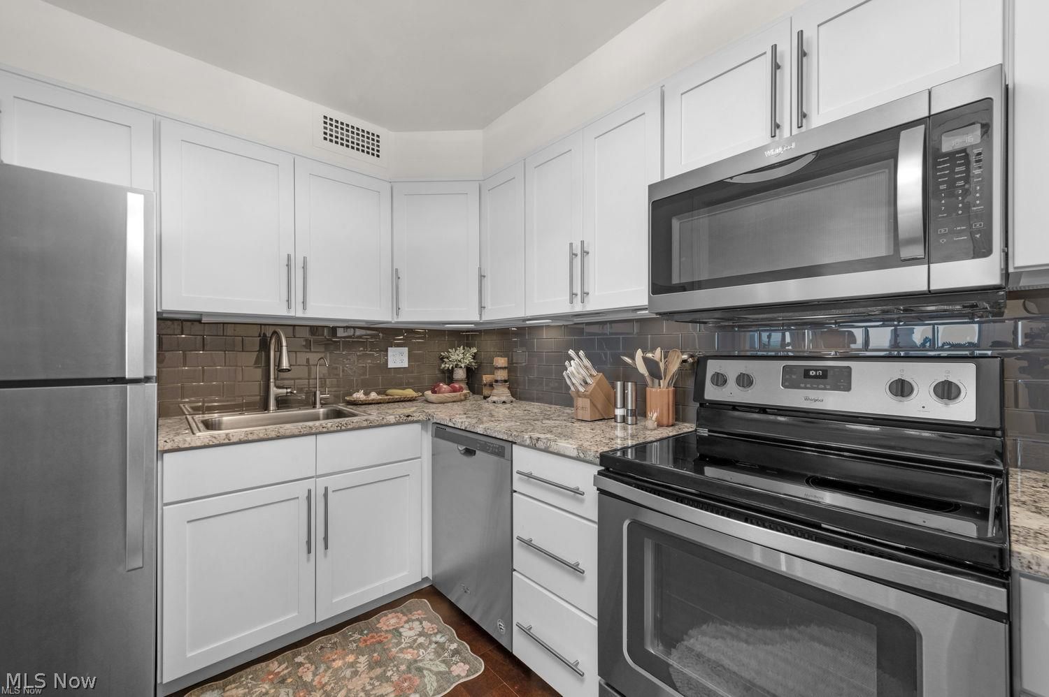 12700 Lake Avenue Lakewood OH 44107