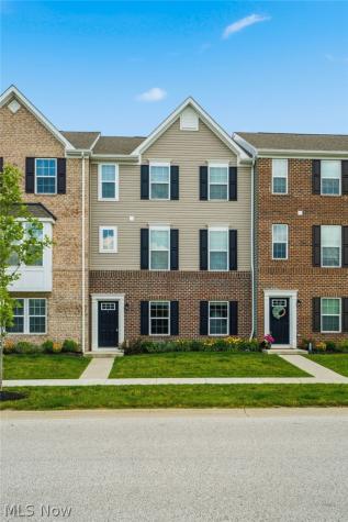 1666 N Eckert Lane Akron OH 44313