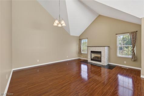312 Lake Breeze Cove Eastlake OH 44095