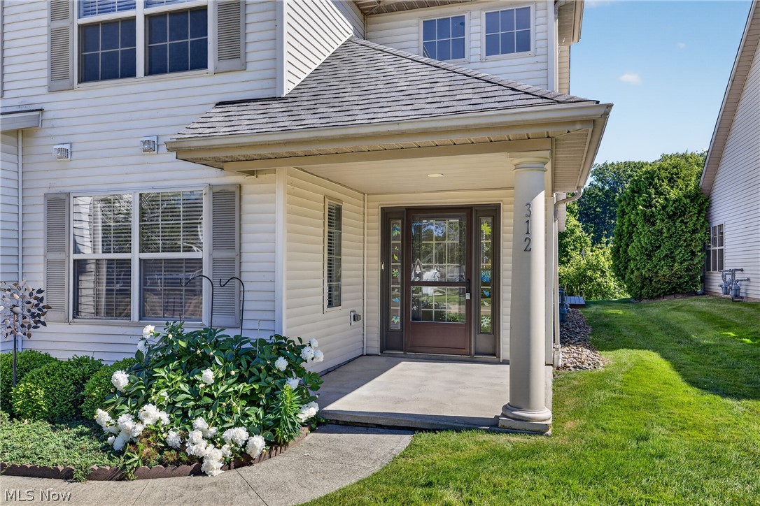 312 Lake Breeze Cove Eastlake OH 44095