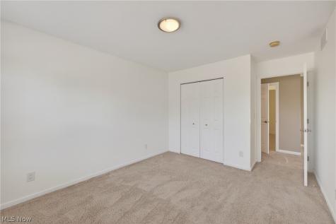312 Lake Breeze Cove Eastlake OH 44095