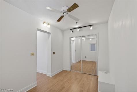 312 Lake Breeze Cove Eastlake OH 44095