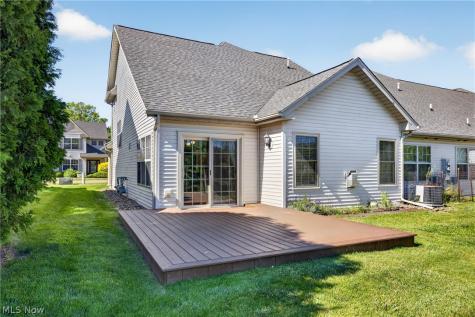 312 Lake Breeze Cove Eastlake OH 44095