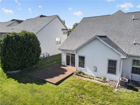 312 Lake Breeze Cove Eastlake OH 44095
