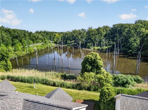 312 Lake Breeze Cove Eastlake OH 44095
