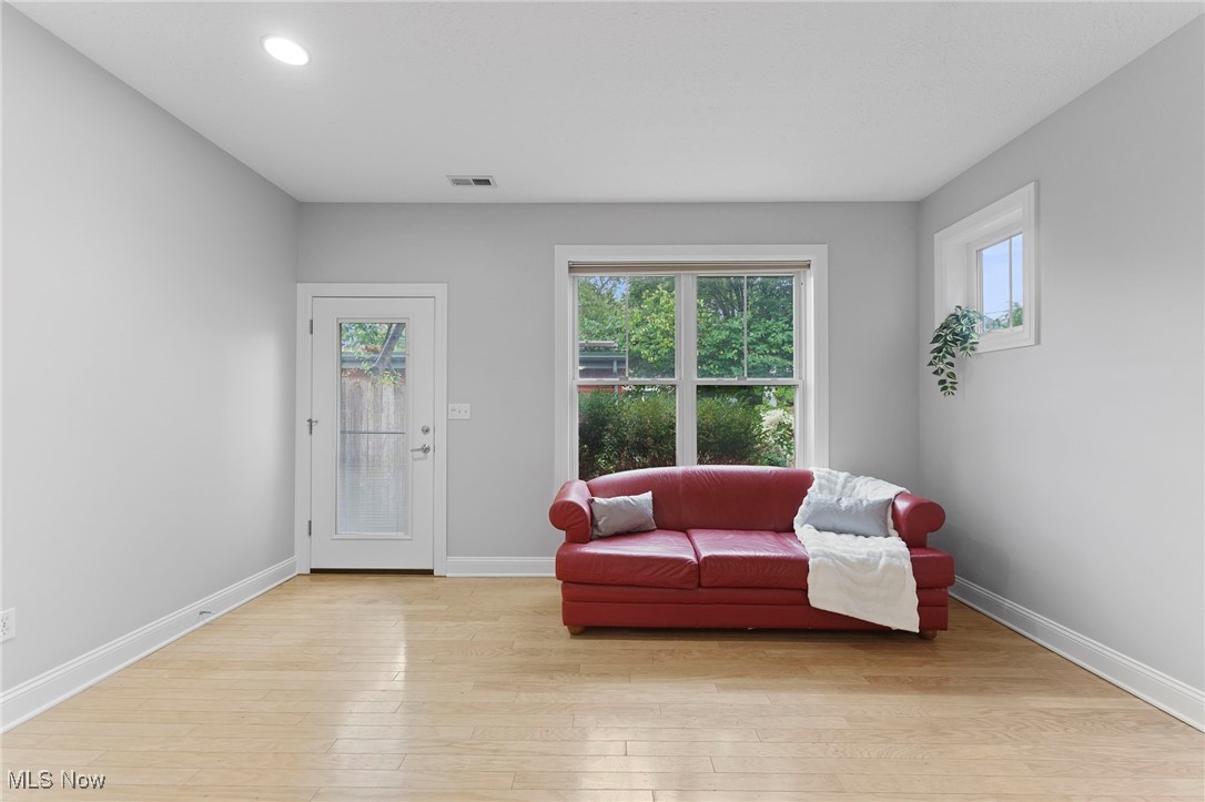 2013 W 58th Street Cleveland OH 44102