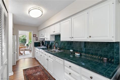 731 Creekside Drive Aurora OH 44202