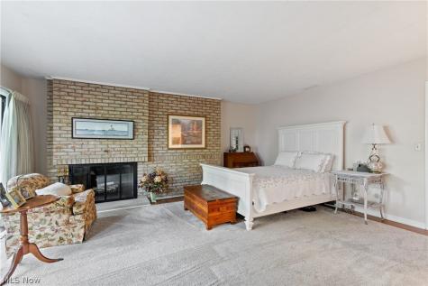731 Creekside Drive Aurora OH 44202