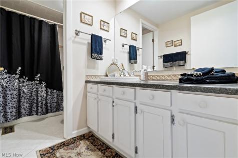 731 Creekside Drive Aurora OH 44202