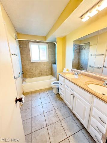 24665 Clareshire Drive North Olmsted OH 44070