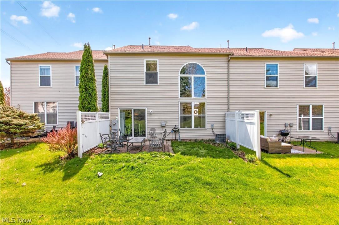 1557 N Yorkshire Drive Broadview Heights OH 44147