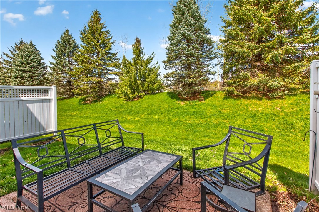 1557 N Yorkshire Drive Broadview Heights OH 44147