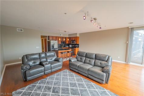 1237 Washington Avenue Cleveland OH 44113