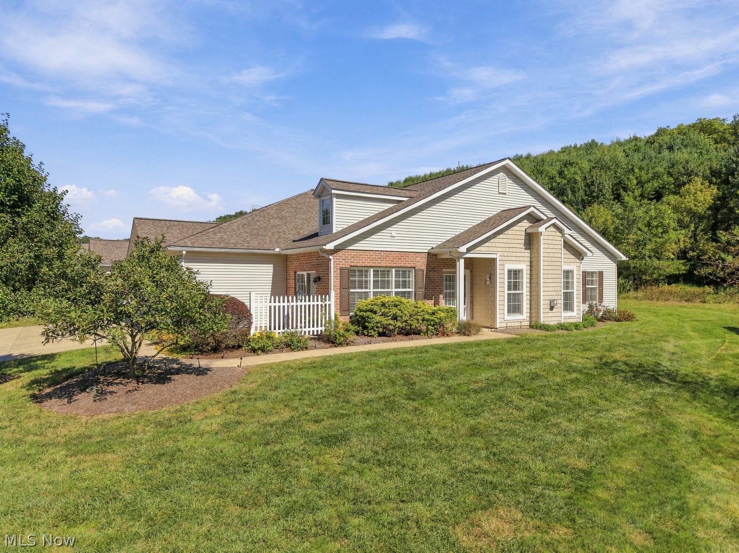 4252 Greenway Trail Street NW Massillon OH 44647