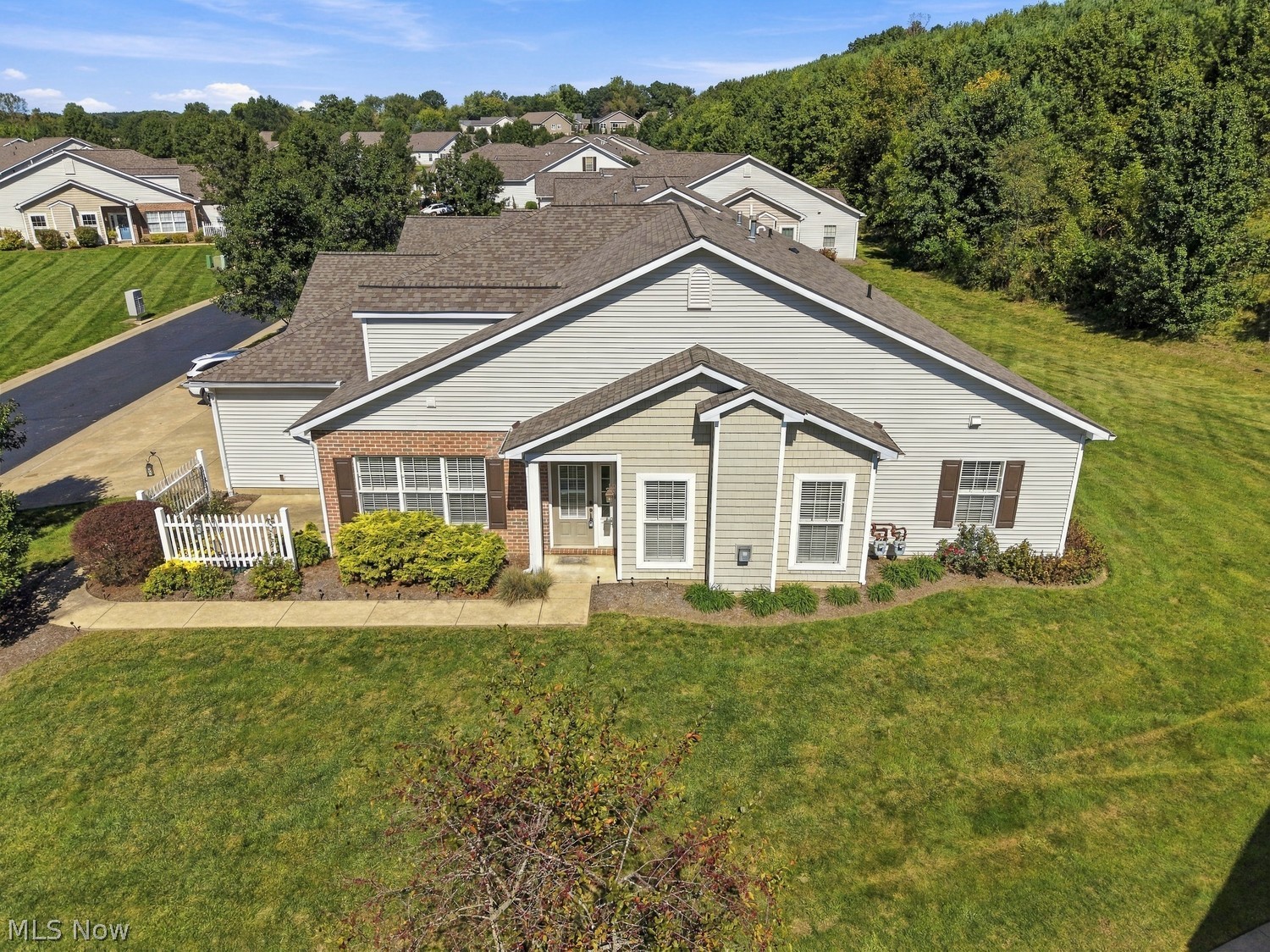 4252 Greenway Trail Street NW Massillon OH 44647