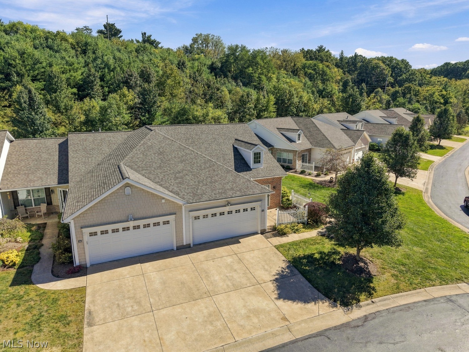 4252 Greenway Trail Street NW Massillon OH 44647