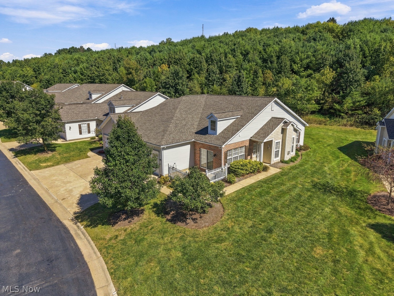 4252 Greenway Trail Street NW Massillon OH 44647