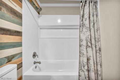 2598 Shakespeare Lane Avon OH 44011