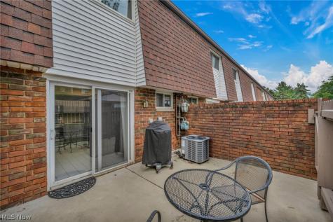 2598 Shakespeare Lane Avon OH 44011