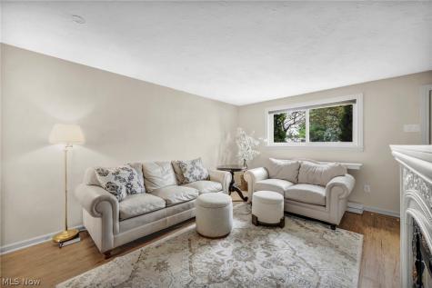 2598 Shakespeare Lane Avon OH 44011