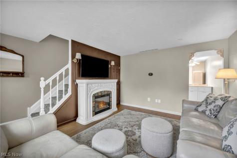 2598 Shakespeare Lane Avon OH 44011